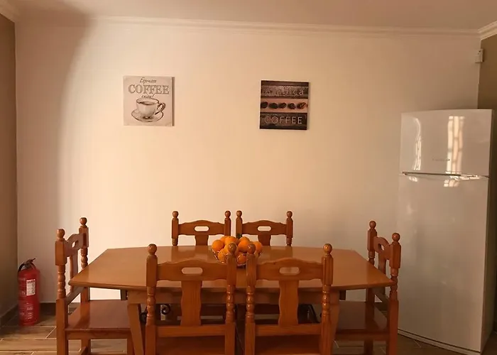 別荘 Quinta - Pera アルマンシル